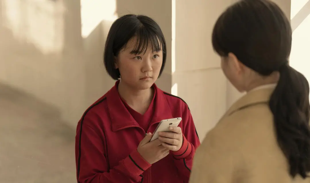 学生禁玩手机,催生地下市场