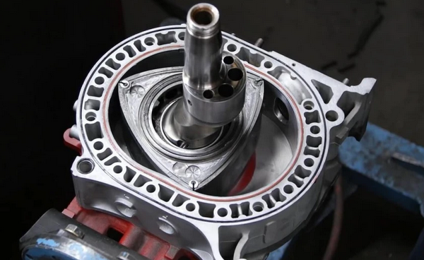 64年坚守不放弃!马自达新型双转子引擎迎来曙光